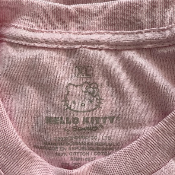 New Sanrio Hello Kitty Strawberry Milk Kawaii Pink T-shirt - Picture 9 of 9